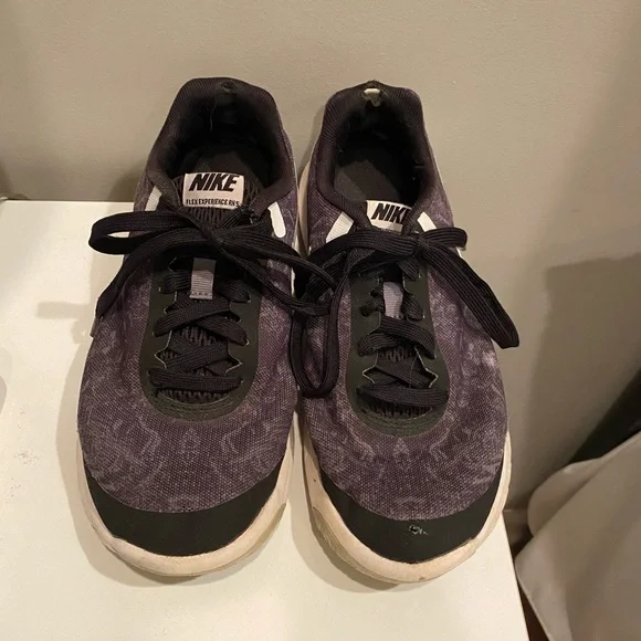 Womens Nike Flex Experience RN 5 Prem 844673 004 Black Grey Sneakers - Picture 6 of 11